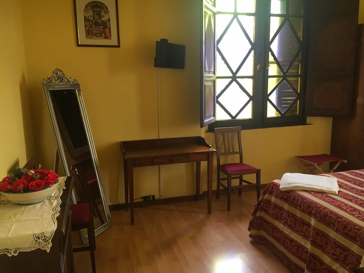 Alla Residenza Domus Minervae Перуджа Екстериор снимка
